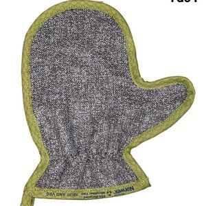 Fruit and veggies scrub mitt